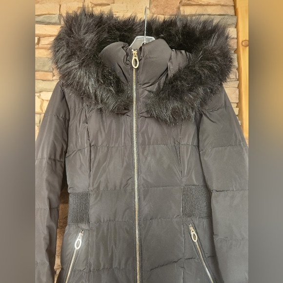Down Coat Size Small - Picture 7 of 9